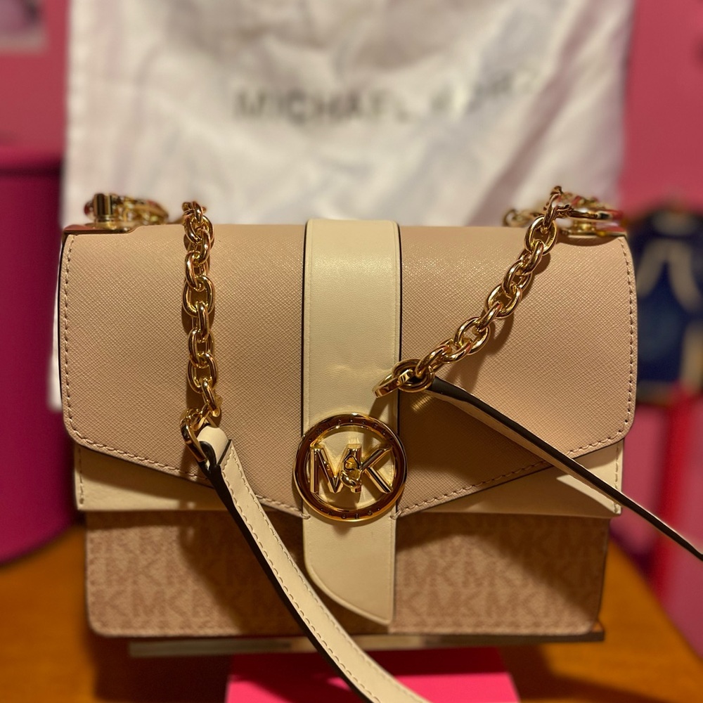 Michael Kors Rose Gold stach purse